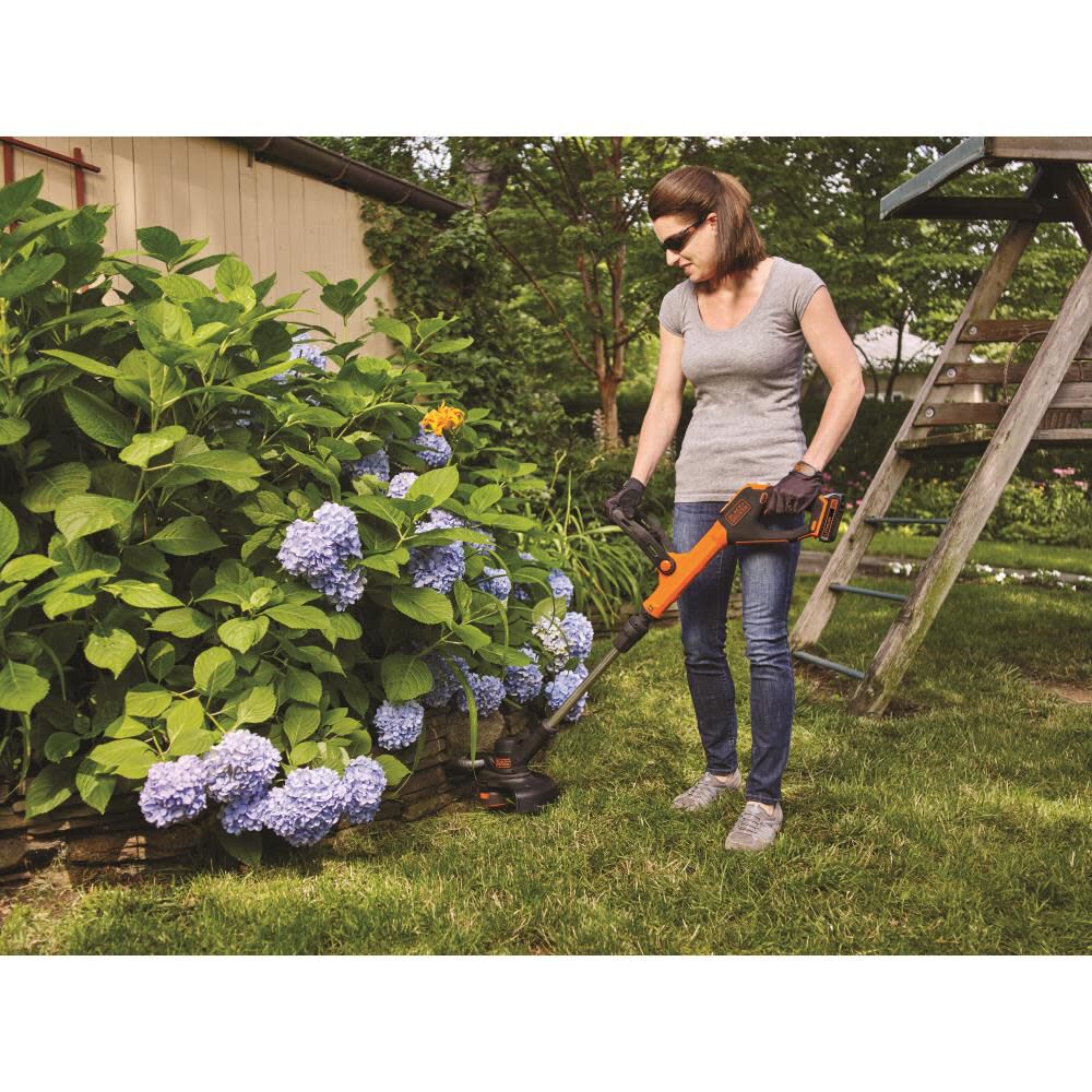 Black and Decker EASYFEED 20V MAX 12-in Straight Cordless String Trimmer &  Edger (LSTE525) LSTE525 from Black and Decker - Acme Tools