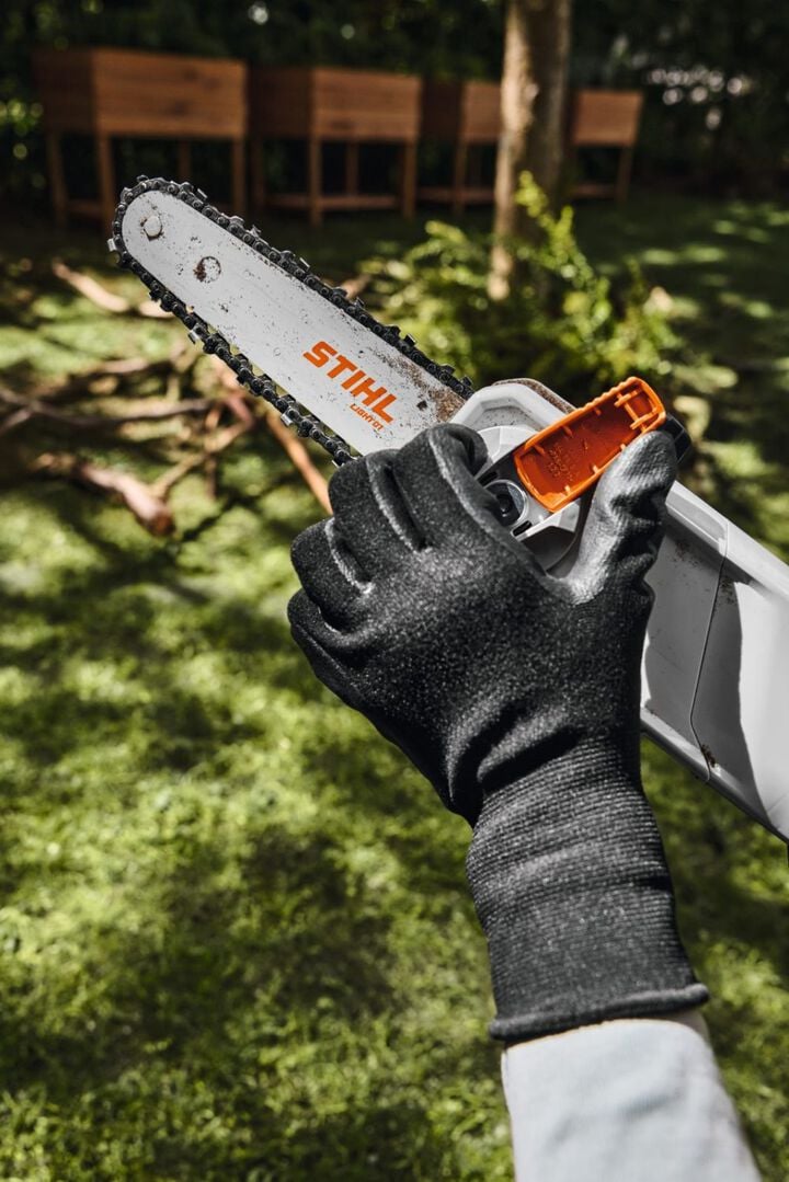 Stihl HTA 30 Pole Pruner Kit with 2 AS 2 Batteries and Charger, large image number 6