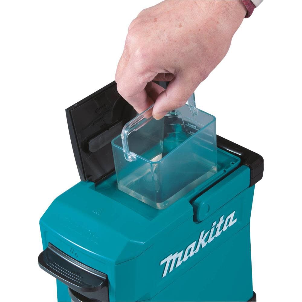 Makita coffee maker on sale 18v