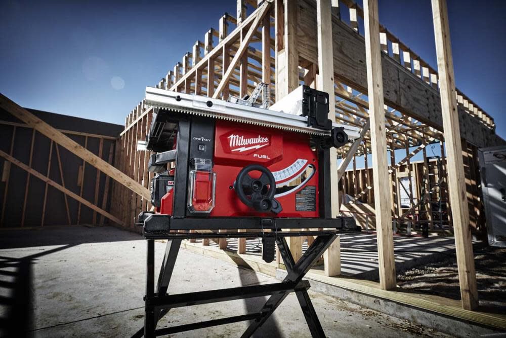 Milwaukee M18 FUEL 8 1 4 in. Table Saw with ONE KEY Reconditioned