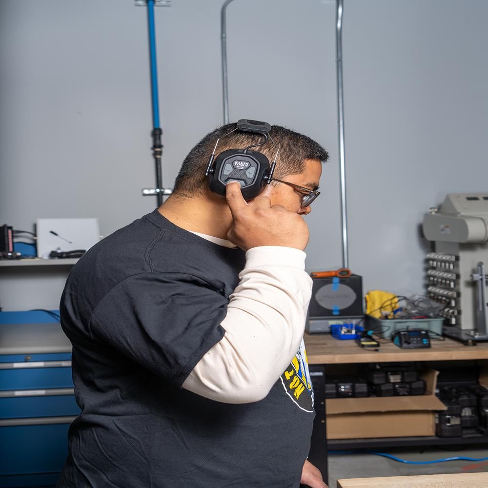Klein Tools Bluetooth Earmuffs, large image number 5