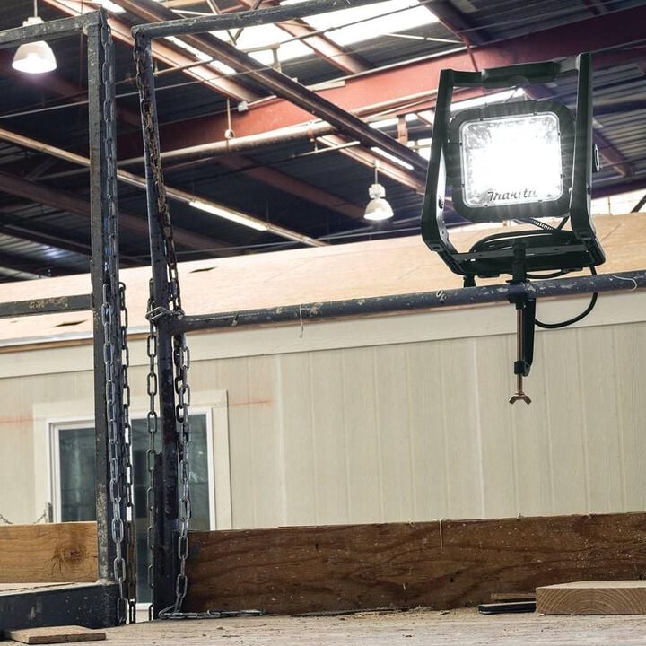 Makita Pipe Clamp Light Stand for DML805, large image number 1