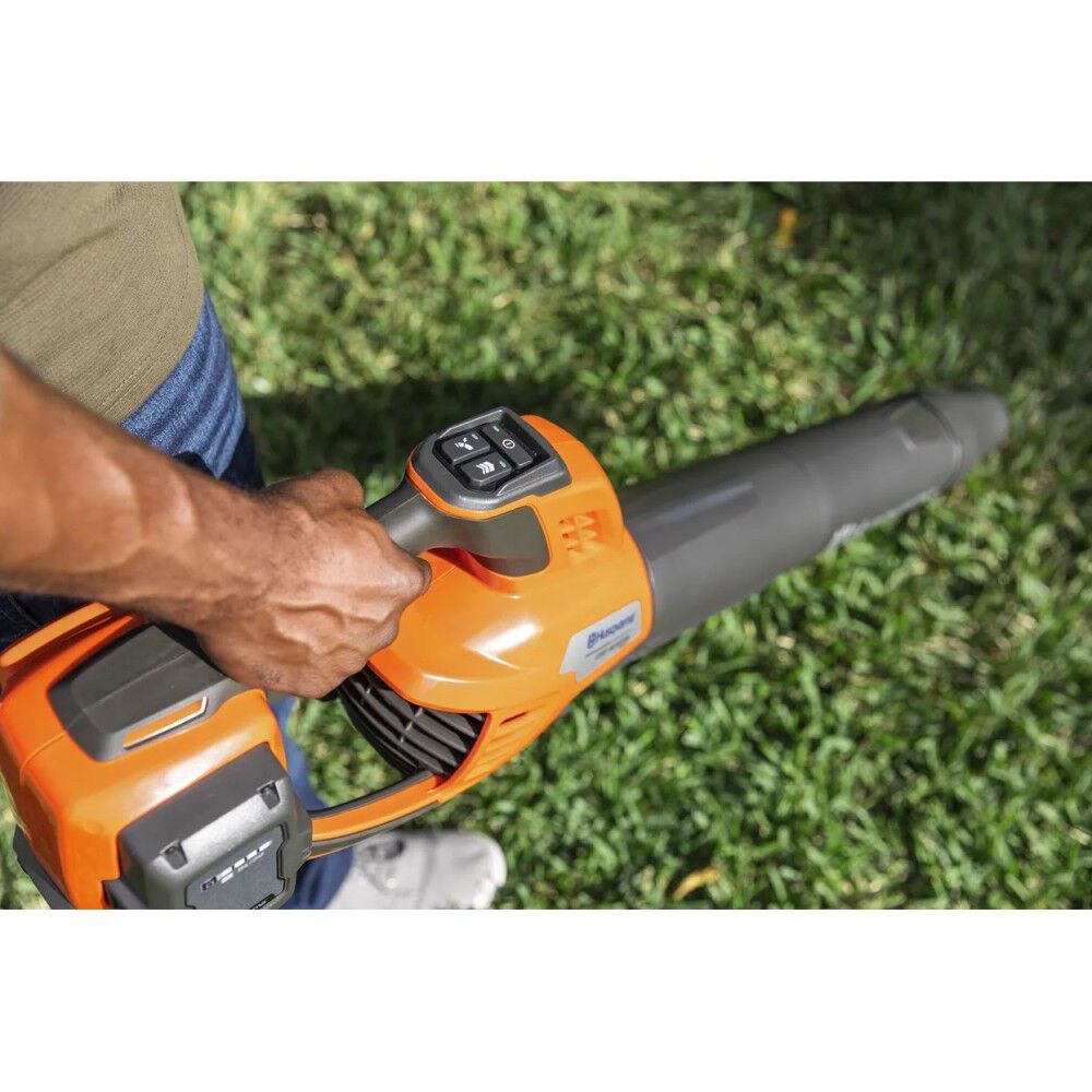 Husqvarna 350iB 800 Cfm 40V Li-Ion Handheld Blower with Battery & Charger, large image number 4