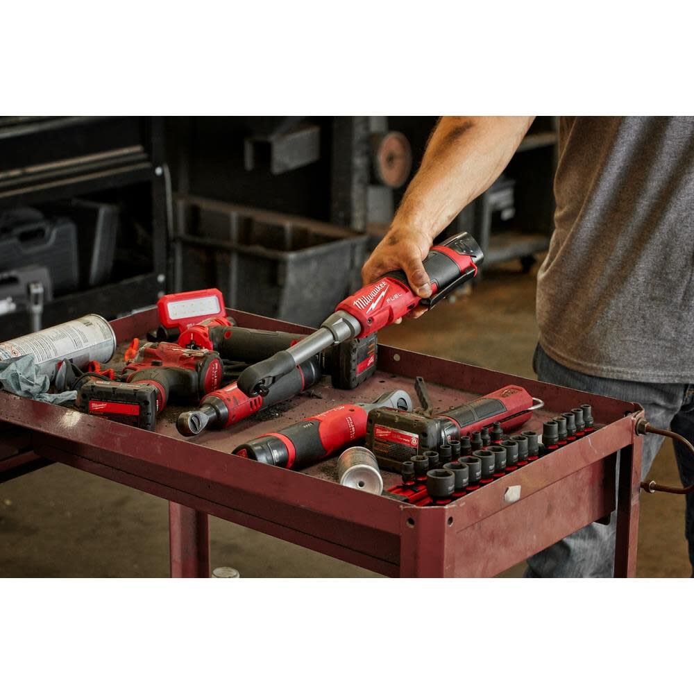 Milwaukee M12 FUEL Extended Reach High Speed Ratchet Protective