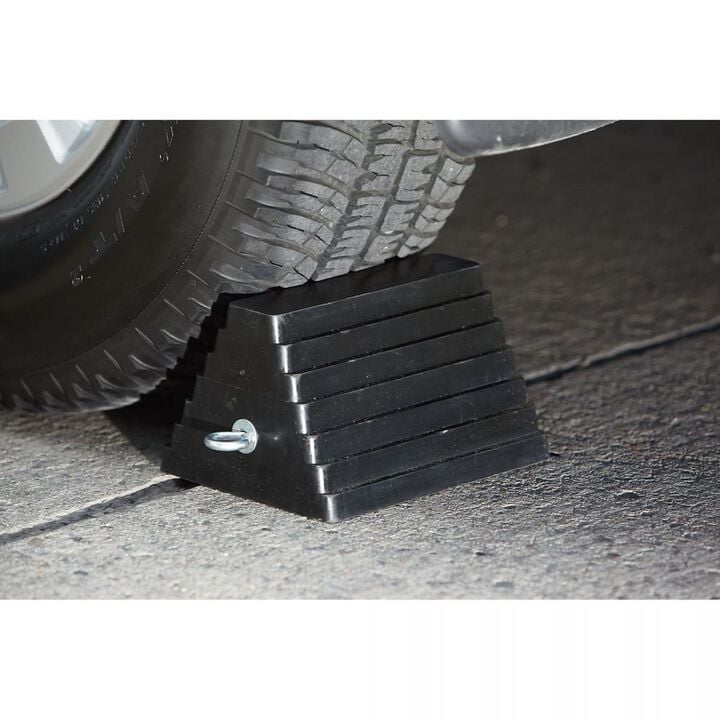 BluBird Rubber Pyramid Wheel Chock with Eye-Bolt, large image number 2