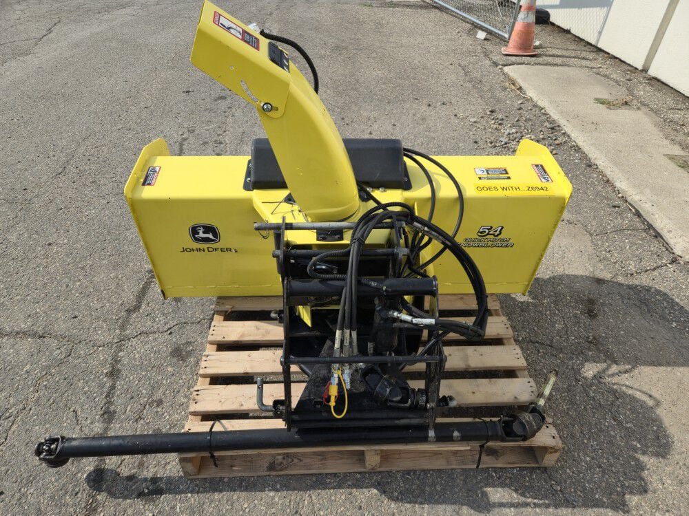 John Deere 1025R Sub-Compact Diesel Utility Tractor Used 2014, large image number 11