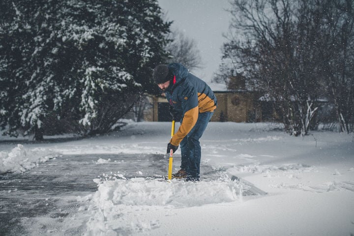 The Snowplow 48 In. Snow Shovel, large image number 4