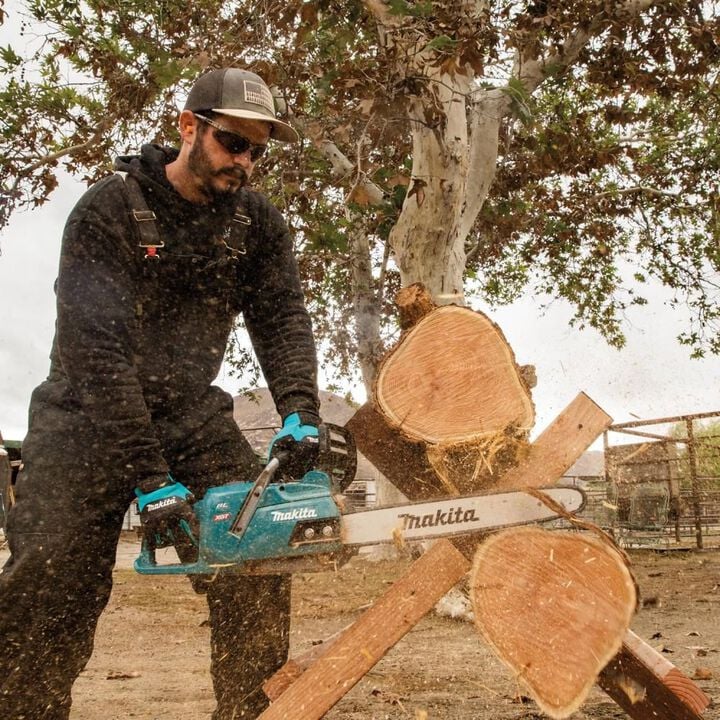 Makita 40V max XGT 18in Chainsaw 5Ah Kit, large image number 2