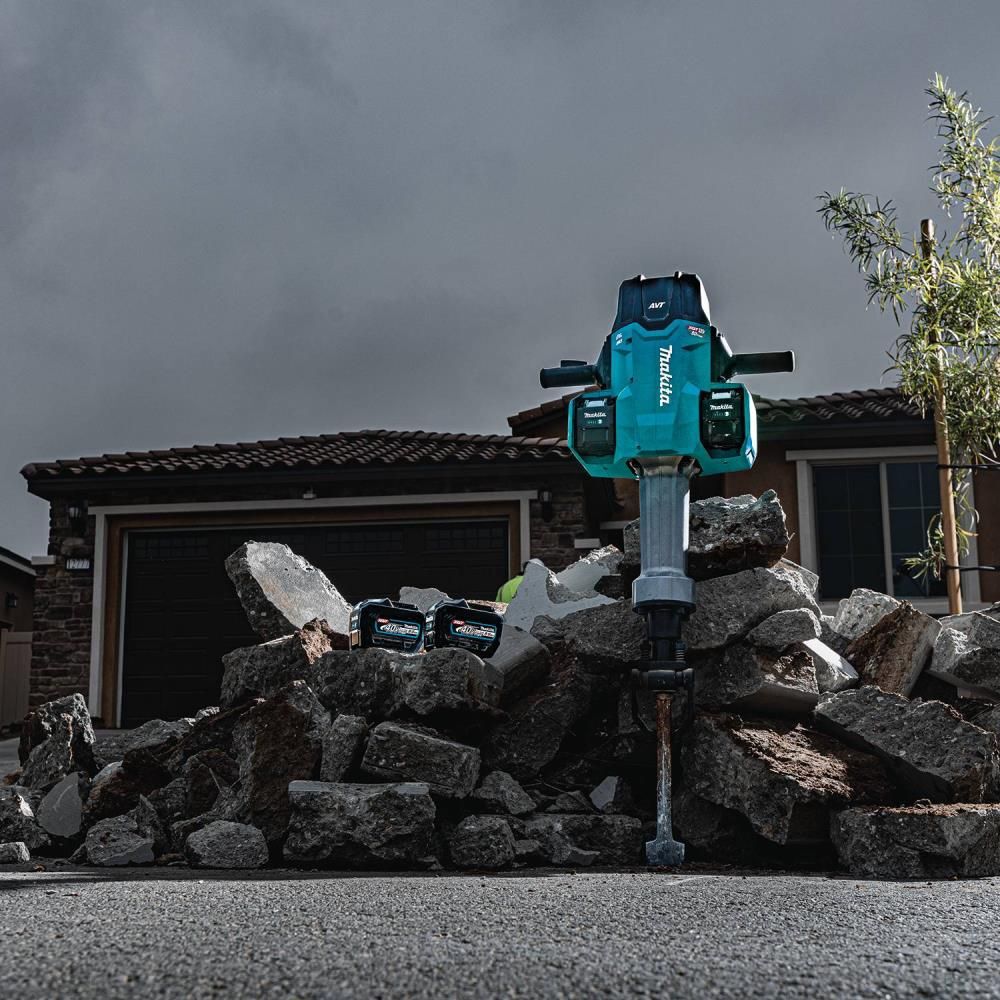 Makita 80V max (40V max X2) XGT Brushless 70 lb. 1-1/8 Inch Hex AVT Breaker Hammer 8 Ah Kit, AWS Capable, large image number 9