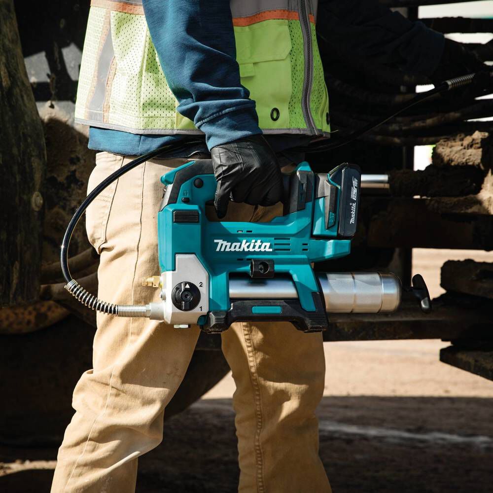 Makita XPG01Z 18V LXT Lithium-Ion Cordless Grease Gun (Tool Only)