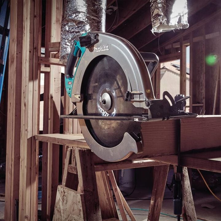 Makita 40V Max XGT Brushless Cordless 16-5/16 Inch AWS Capable Circular Saw Kit, large image number 3