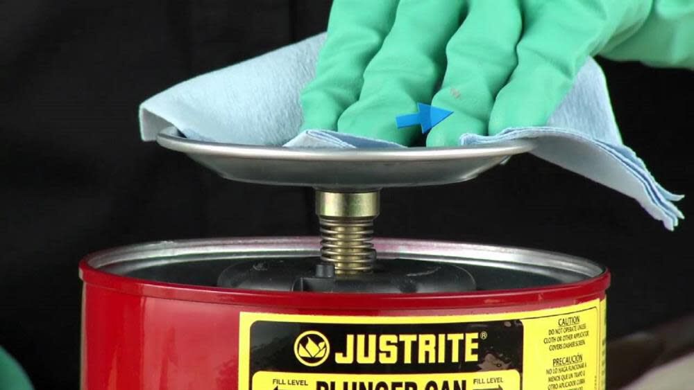 Justrite 1 Gallon Plunger Dispensing Can, large image number 2