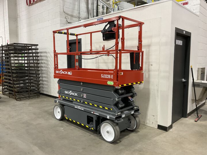 Skyjack 25.7 Ft. Platform Height 24V DC Powered Electric Scissor Lift E-Drive, large image number 8