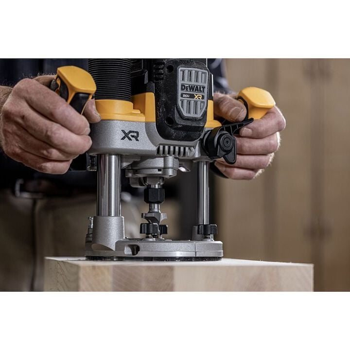 DEWALT 20V MAX XR 2-1/4 Peak HP Plunge Router (Bare Tool), large image number 16