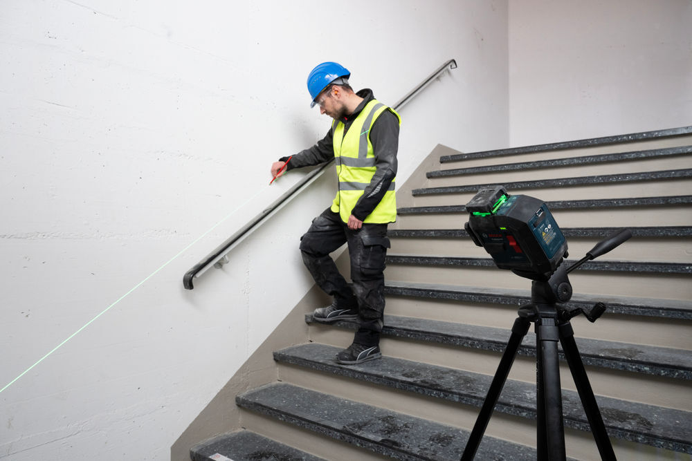 Bosch 3.7V 360-Degree Green-Beam Three-Plane Leveling and Alignment Laser, Reconditioned, large image number 5