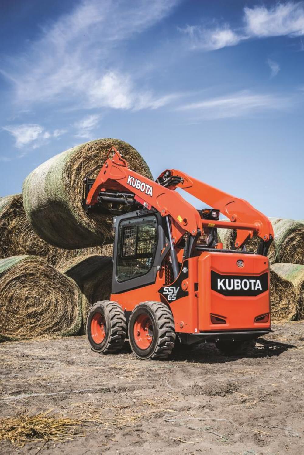 Kubota 65HP Wheeled Skid Steer with AC Cab Hydraulic Quick