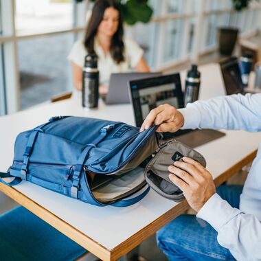 Yeti Crossroads Backpack - Navy - 27 L