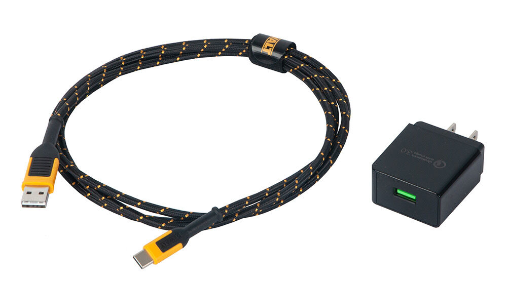 DEWALT Fast Wireless Charging Pad – 141 0476 DW2