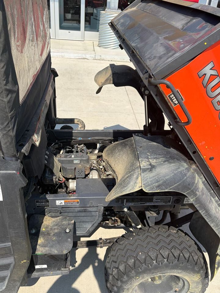 Kubota RTV900XT 21.6 HP Diesel Utility Vehicle 2012, large image number 5