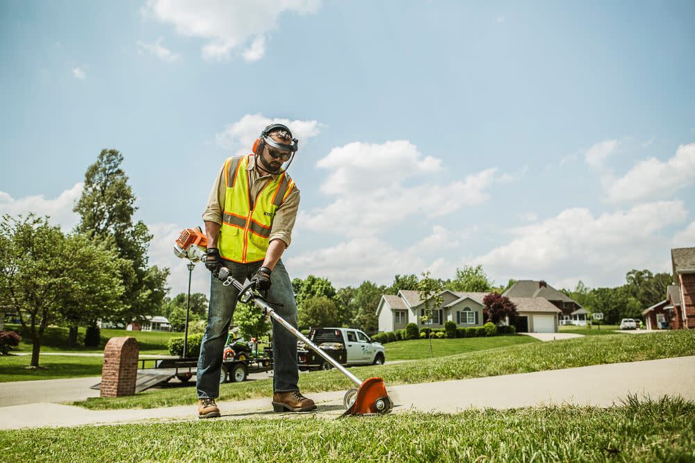Stihl FCS-KM KombiSystem Straight Lawn Edger Attachment, large image number 4