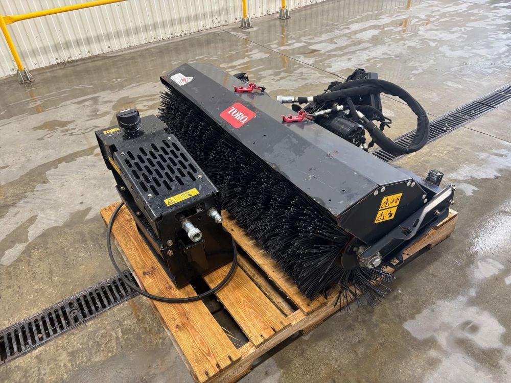 Toro 78596 55 Inch MultiForce Power Broom Used, large image number 11