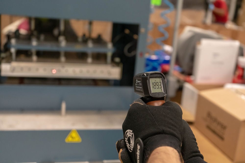 Southwire Infrared Thermometer, large image number 8
