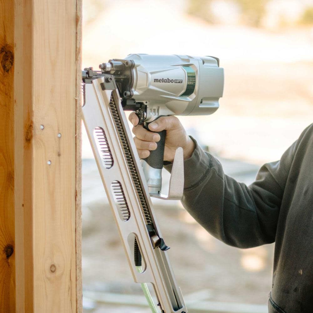 Metabo HPT 3 1/4in 21 Degree Pneumatic Framing Nailer with Depth