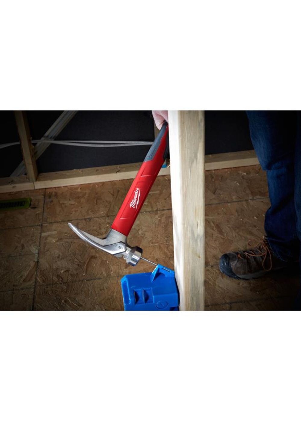 Milwaukee 19 oz Smooth Face Poly/Fiberglass Handle Hammer, large image number 11