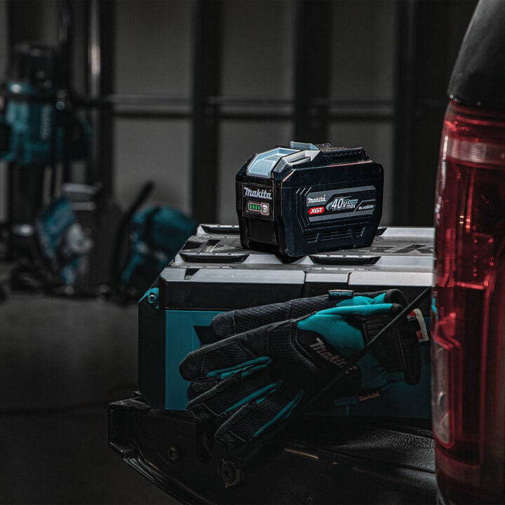 Makita 40V max XGT 8 Ah High Power Battery, large image number 2