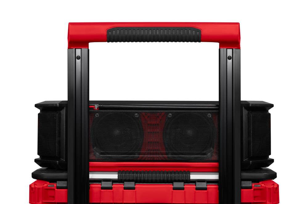 Milwaukee m18 heavy duty packout bluetooth radio best sale