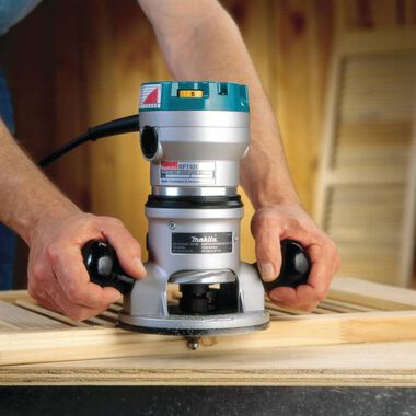 Makita Router 11-Amp 2-1/4 HP Motor with 1/2in and 1/4in Collets, large image number 4