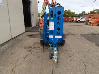 Genie 34 Ft. Trailer Mounted Articulating Boom Lift, large image number 1