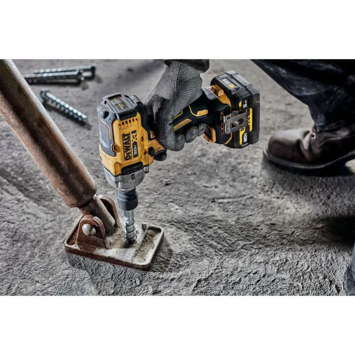 DEWALT 20V MAX XR 1/2in Mid Range Impact Wrench with Hog Ring Anvil & Oil Resistant Batteries Kit, large image number 5