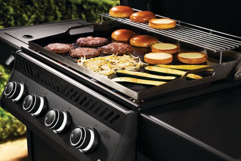 Napoleon Rogue PRO Phantom 30 Inch Propane Griddle, large image number 6