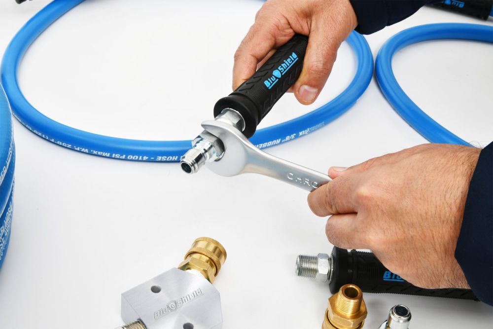 BluBird U-BLoX Pressure Washing Connection Kit with 1/2 Inch x 6 Ft Hose, large image number 2