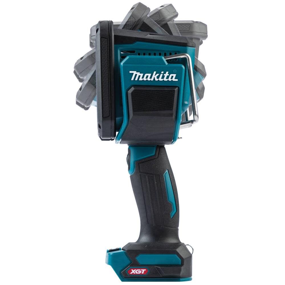 Makita 40V max XGT Cordless L.E.D. Flashlight / Spotlight