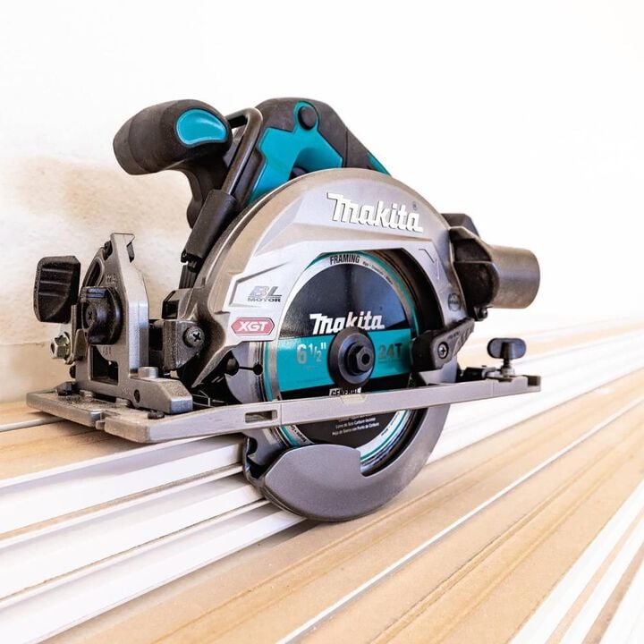 Makita 40V max XGT 6-1/2 in Circular Saw, AWS Capable Cordless (Bare Tool), large image number 3
