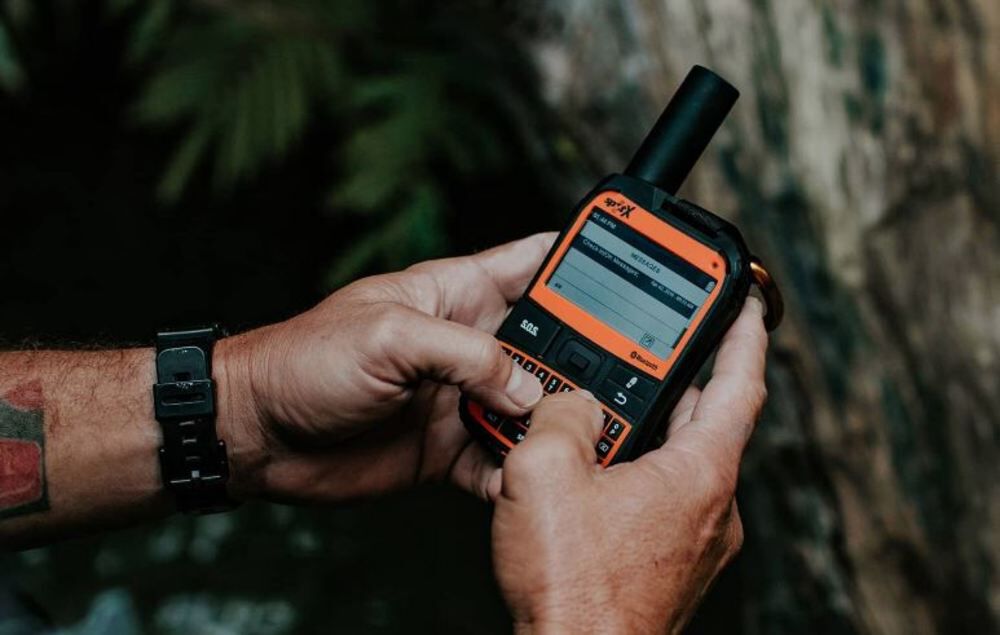 Spot X 2 Way Satellite Messaging GPS Device with Bluetooth, large image number 6
