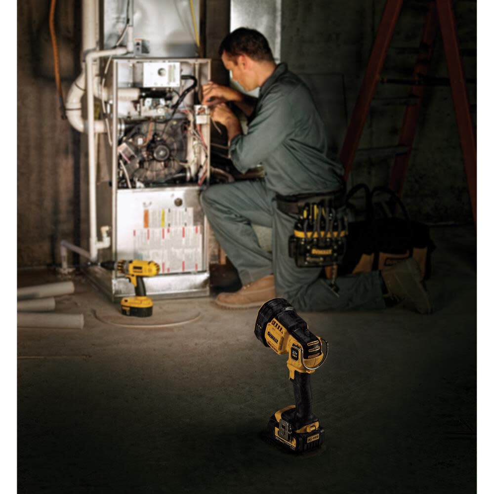 Dewalt dcl043 20v max sales jobsite led spotlight