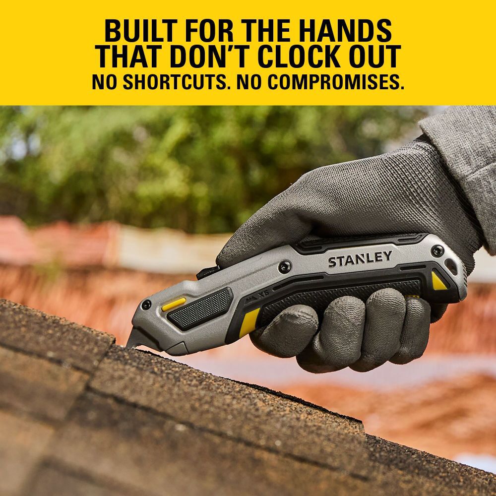 Stanley Retractable Blade Utility Knife, large image number 2