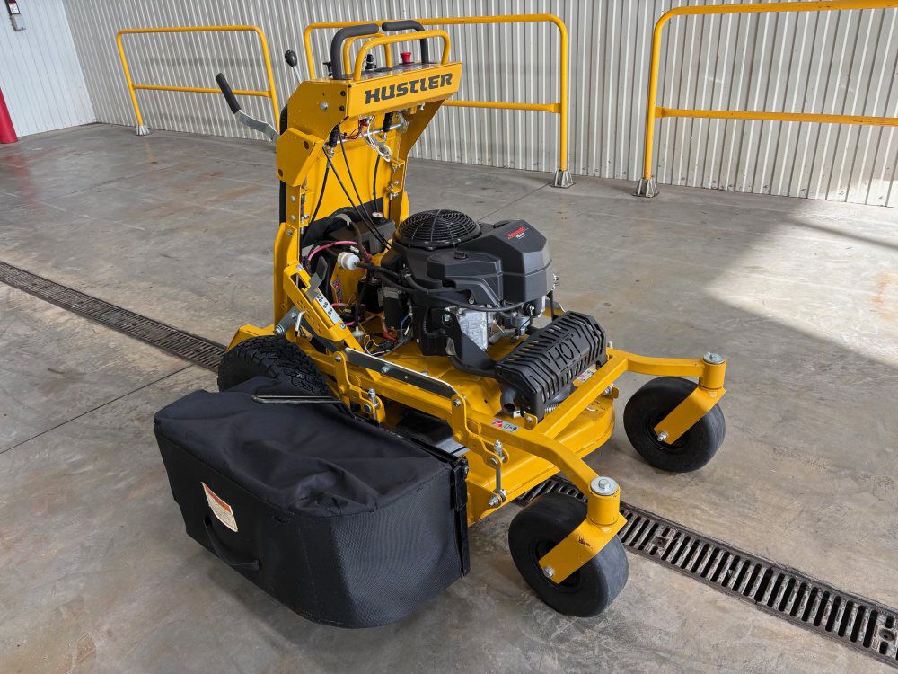 Hustler Surfer Pro 34 Inch Stand-On Zero-Turn Mower Used 2025, large image number 14