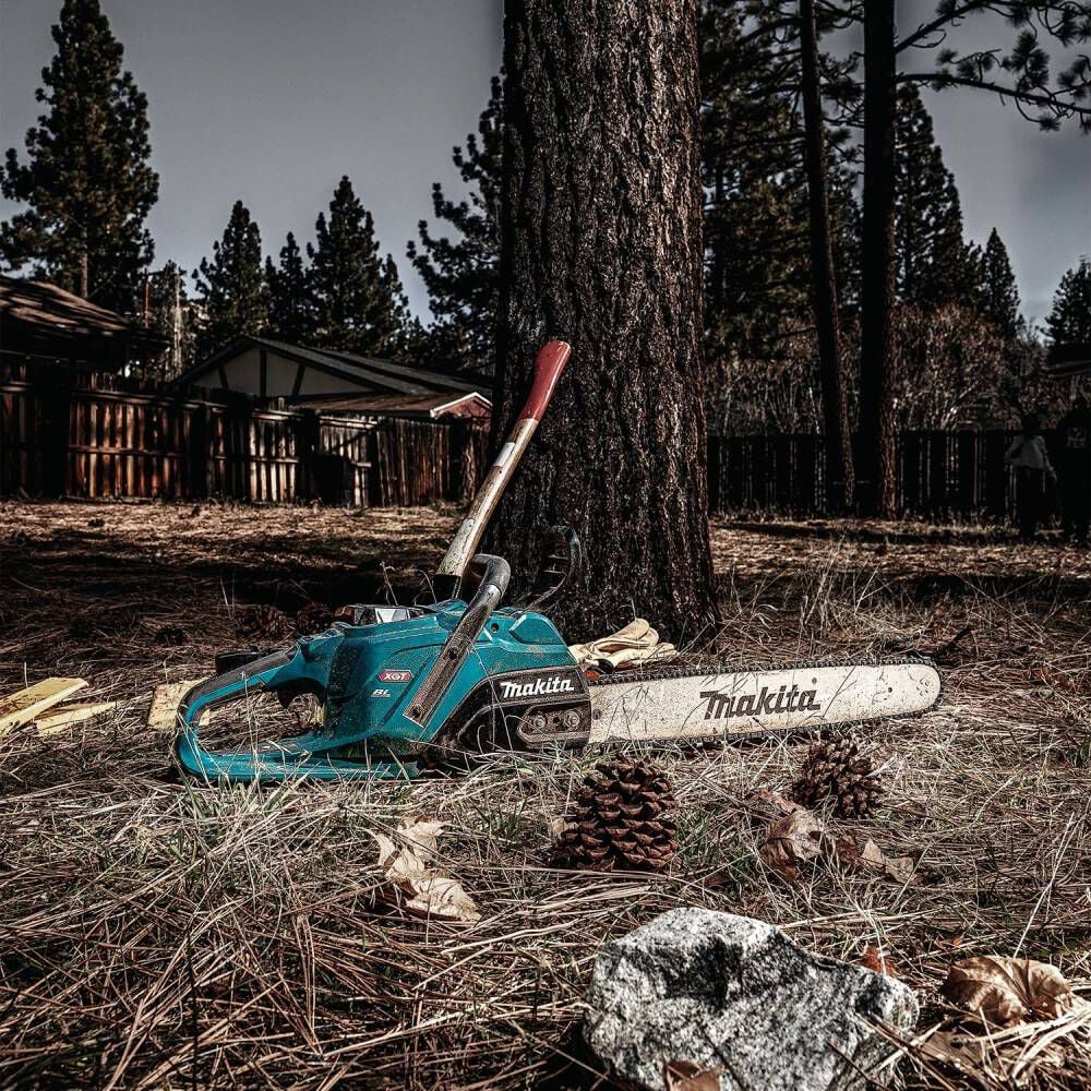 Makita 40V Max XGT 8.0Ah Brushless Cordless 20 Inch Chain Saw Kit, large image number 6