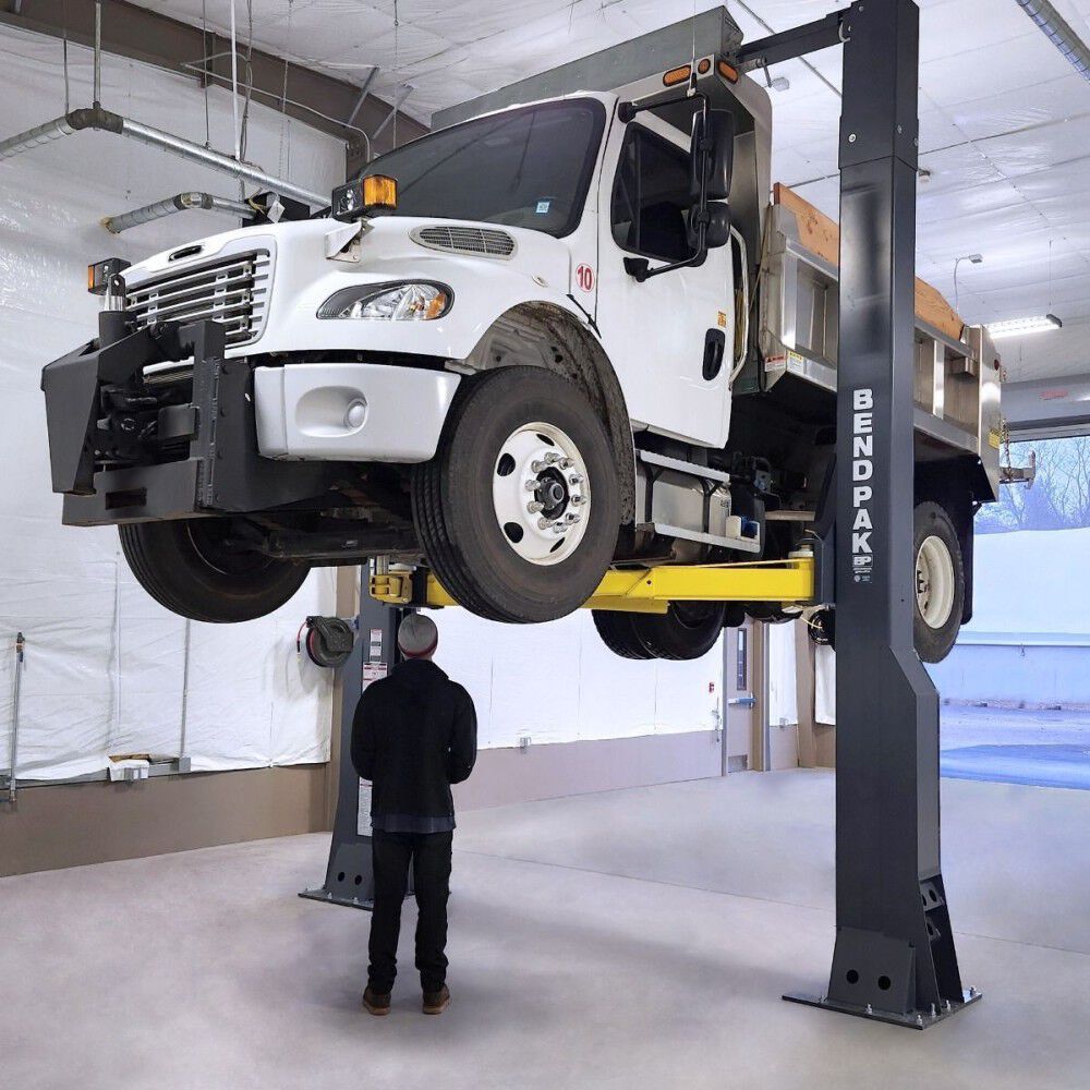 Bendpak 20AP-192 20000 Lbs High-Rise Clearfloor Heavy-Duty Twin Post Lift, large image number 2