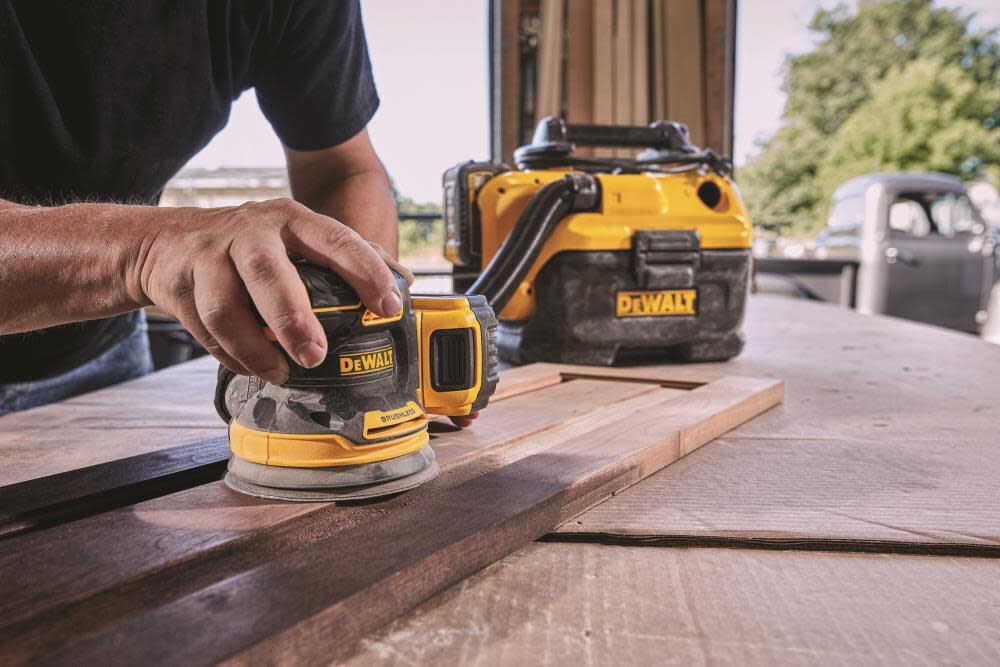 Dewalt 20 volt online random orbital sander