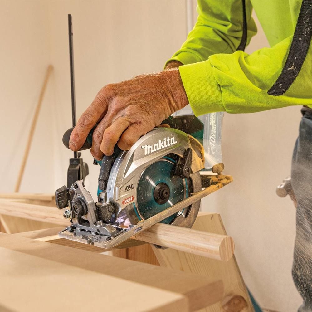 Makita 40V max XGT 6-1/2 in Circular Saw, AWS Capable Cordless (Bare Tool), large image number 9