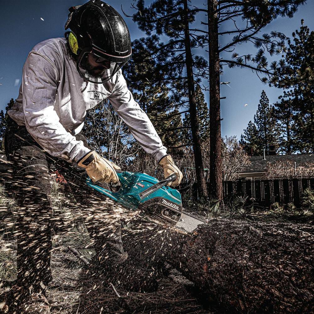 Makita 40V Max XGT 8.0Ah Brushless Cordless 20 Inch Chain Saw Kit, large image number 10