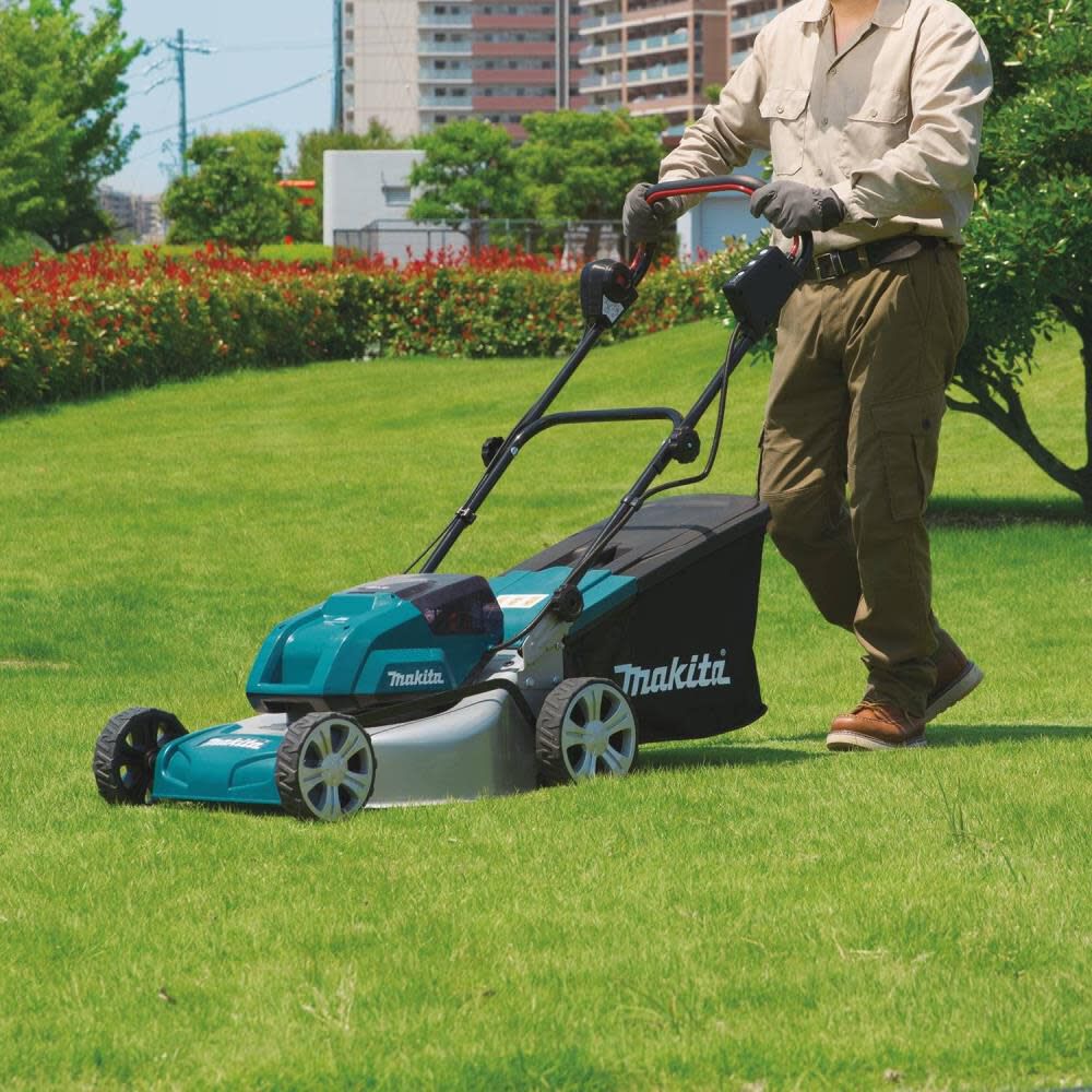 Makita xml03z 2025