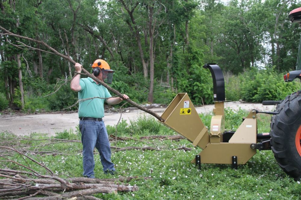 Land Pride 15 Series Wood Chipper 4in Capacity WC1504 Acme Tools
