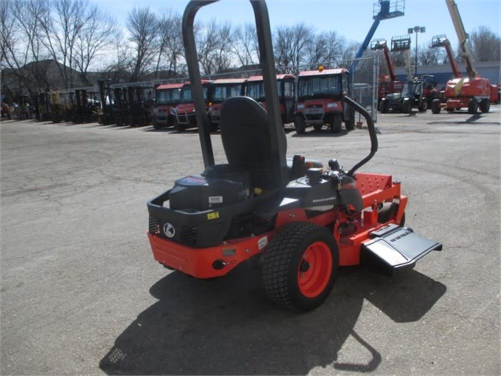 42 inch 2025 kubota zero turn