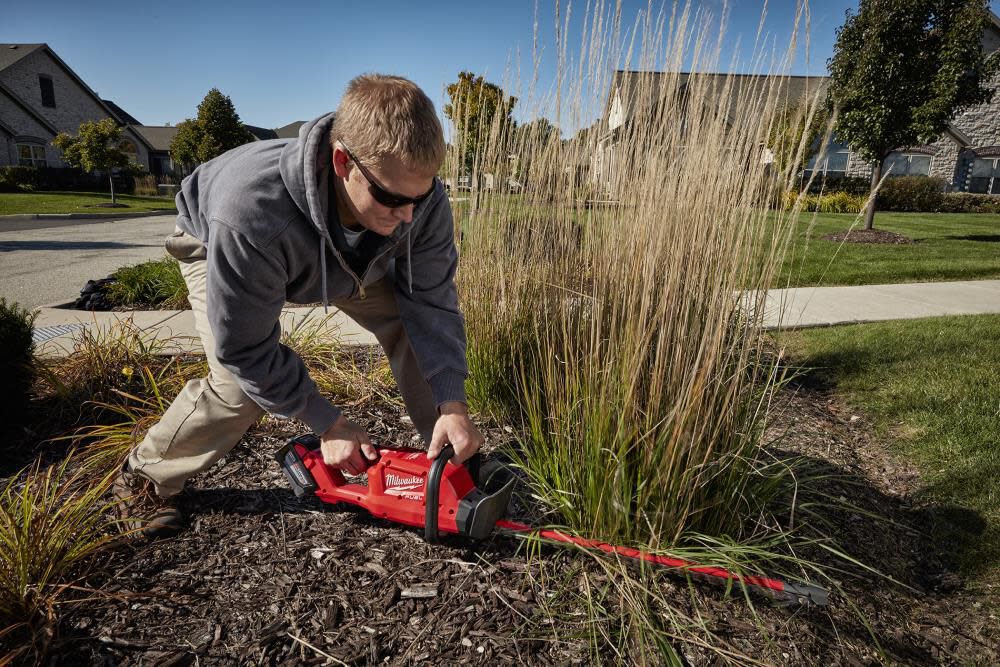 M18 fuel hedge trimmer clearance